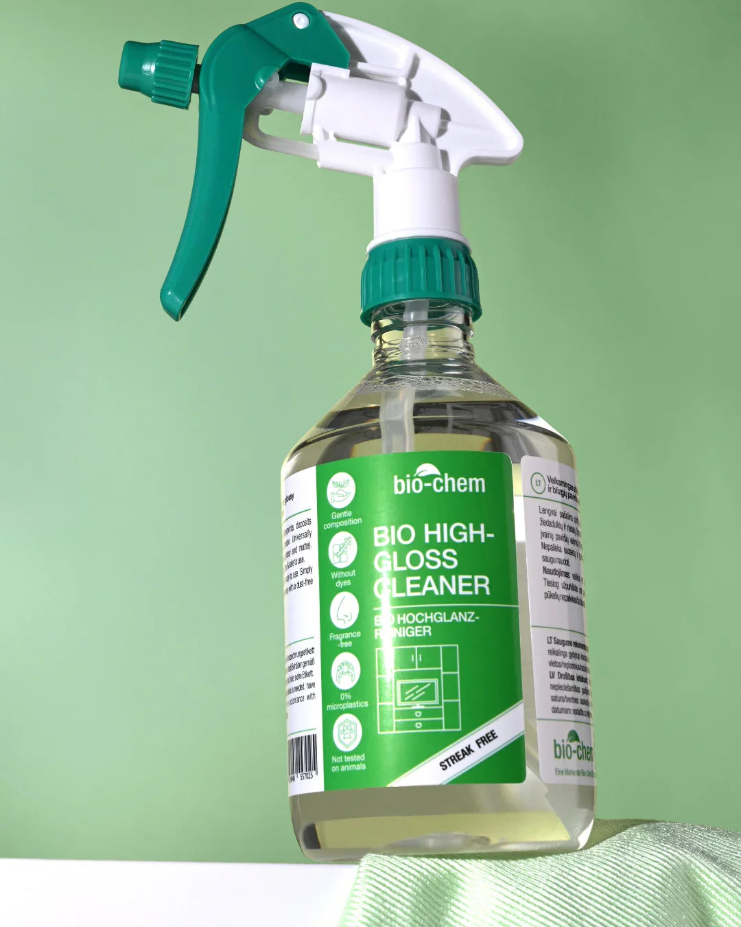 Langų ir blizgių paviršių valiklis BIO HIGH-GLOSS CLEANER